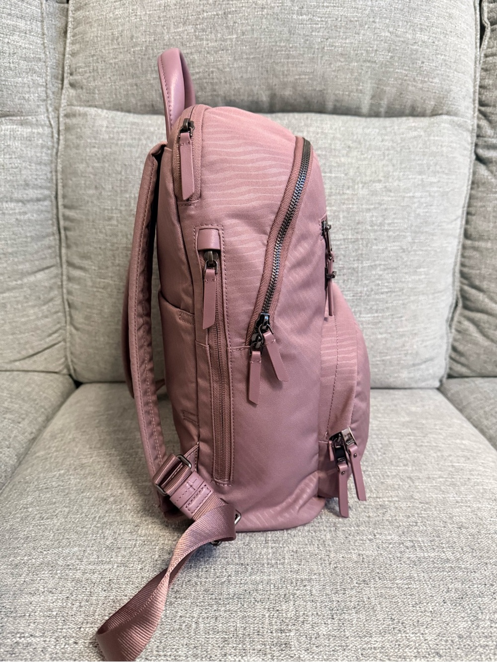 Tumi Harriet Dusty Rose Mauve 13” Travel School College University Backpack $395 - Picture 4 of 10
